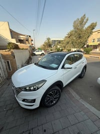 توسان 2019 للبيع قطعه صبغ فقط وباب بي شويه اكحيل باقي مكفوله بسمي حولت...