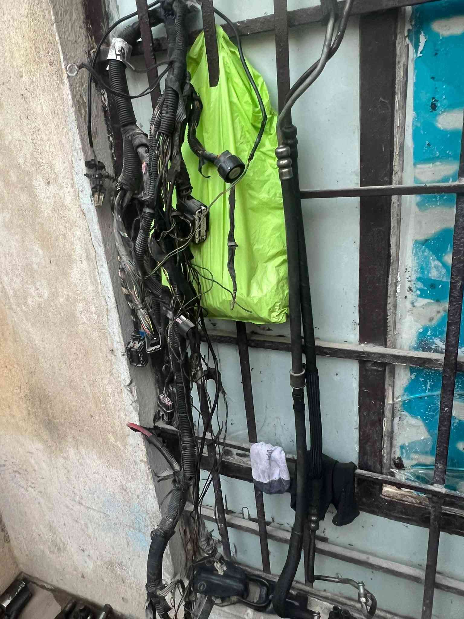 قطع غيار • مجموعة كاملة • بغداد