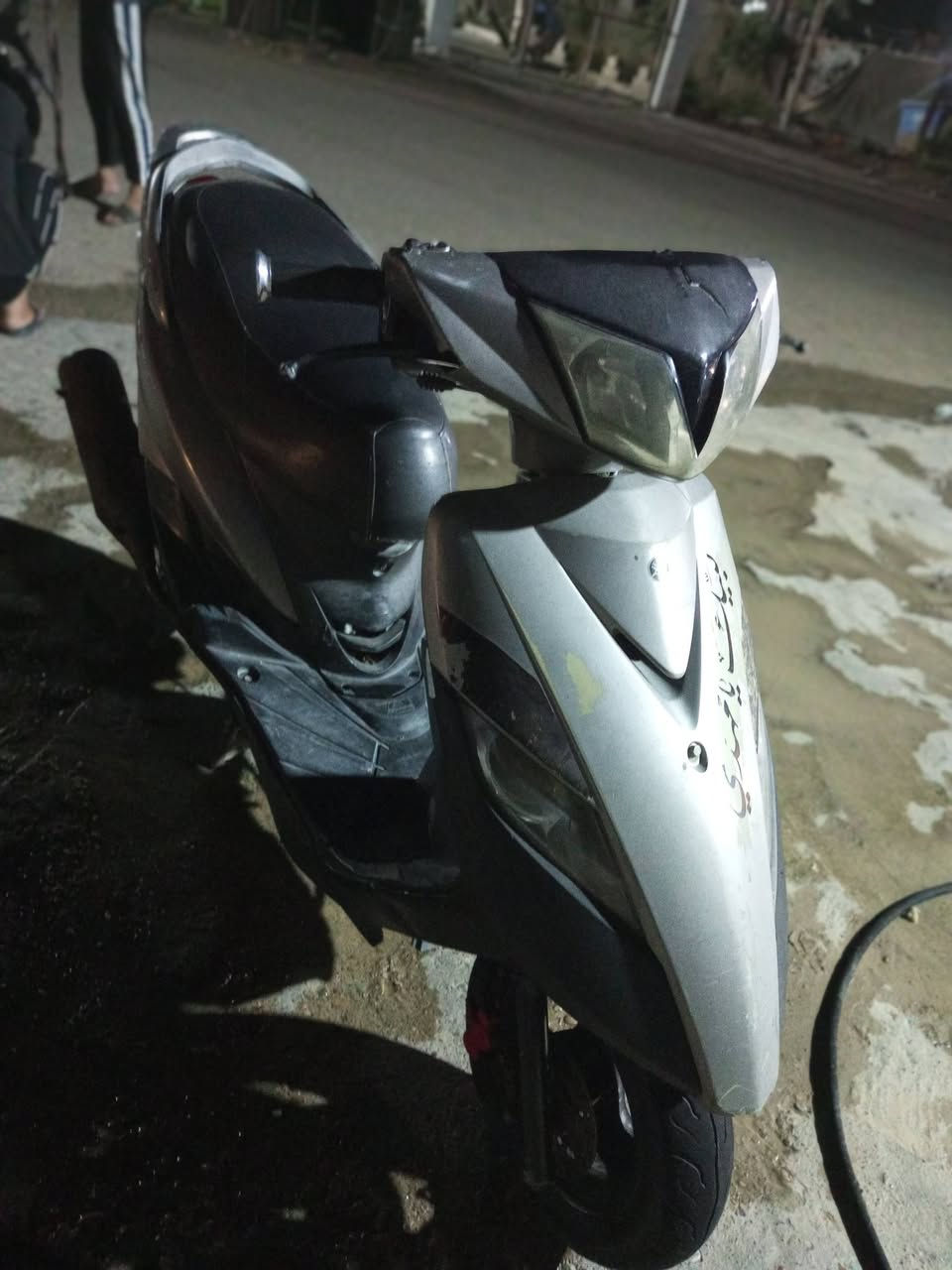 سلام عليكم دراجه ثعلب للبيع دراجه نوزل نكره سلف بي وقت سعر 425وبيه مجال الطيبين مكاني بغداد سبع البور رقم الهاتف *********** واتساب موجود
