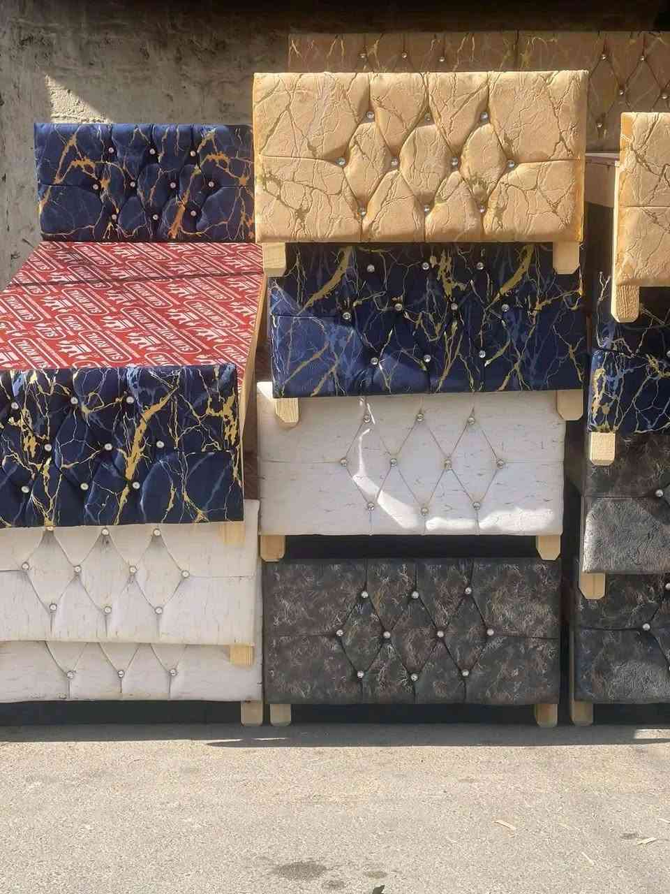 ***********
متوفر حاليا
