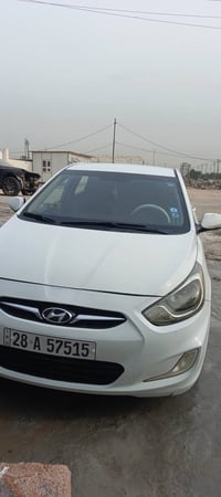 اكسنت ٢٠١٣ • بدون حادث • نجف