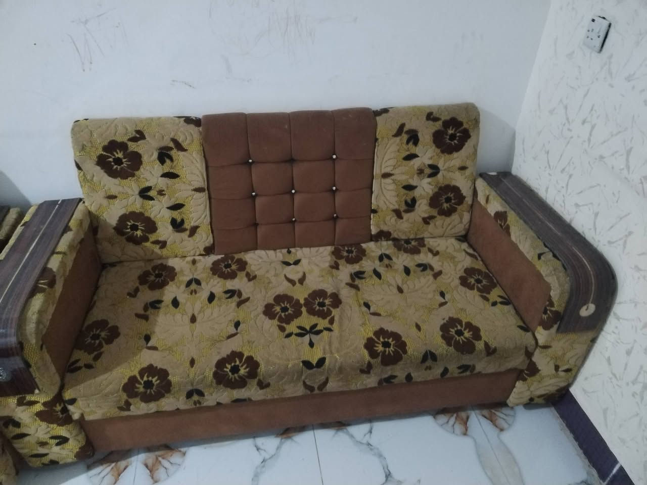 سلام عليكم معرض للبيع سعر 250وبي مجال وتخم للبيع تزكام درجه اولئ 400 وبي مجال ***********@@@
