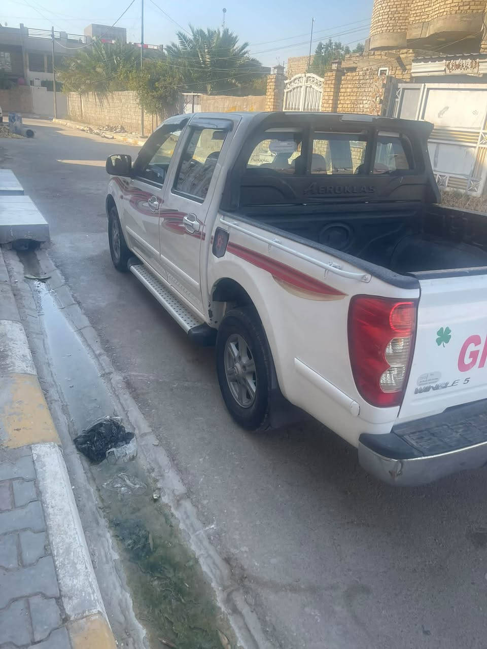سلام عليكم كريت ويل 18. رقم واسط بسمي جاهزه السياره وجديده سعر 85وبيه مجال بكان واسط لاتصال ***********
