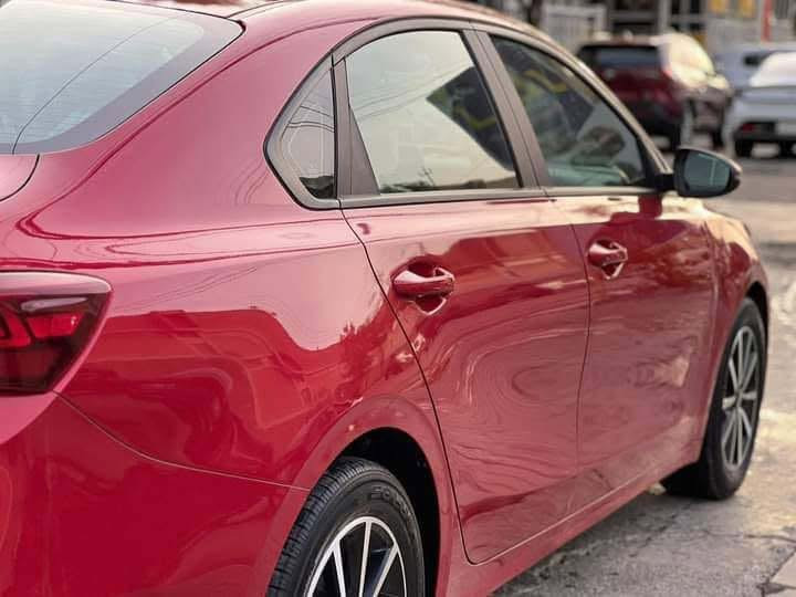 السلام عليكم كيا فورتي للبيع مديل 2022 حادثها مال امريكا صورها موجودة وايرباك سترين راجع سستم وبالعراق ضربه خفيفه بل جاملغ الخلفي صار بي صبغ بس الداير (الهلال) سياره جاهزه دوشمة عام تخم تاير جديد السعر 135$ وبي مجال
للاستفسار 
***********
