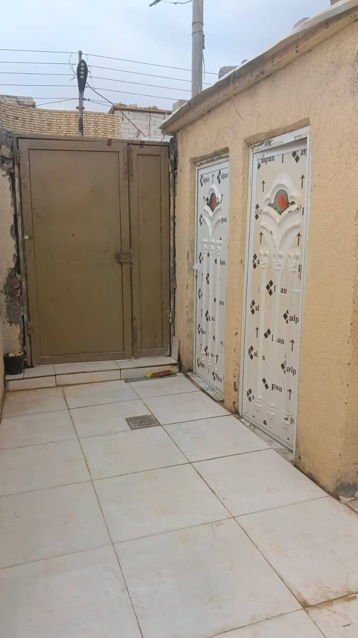 خنيطلة • ١٨٧م • محل واجهة