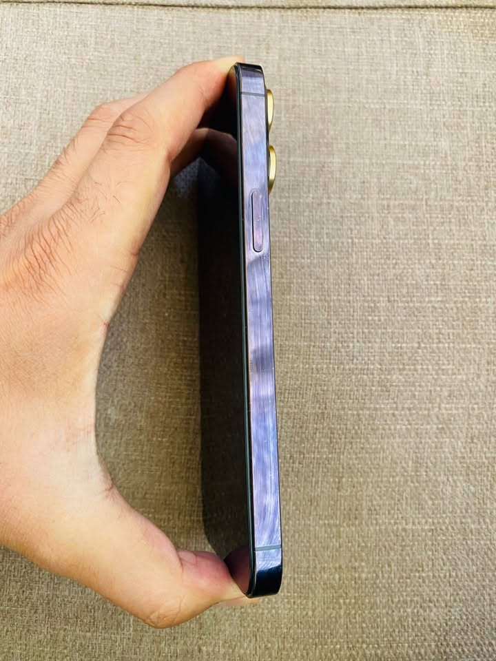 السلام عليكم 
للبيع ايفون ١٤بروماكس ذاكره ٢٥٦ مبدل شاشه ام ال١٥٠ الف وبطاريه ام التكوين بل اعدادت يطلعلك قطعه مستعمله مو غير معروفه والجهاز كامل مابي اي خلل سيم كارت واي فاي كامرات فيس ايدي هم شغال  سعر كلش مناسب 🔥🔥🔥 رسلني واتساب وانطيك سعر مانطيك سعر بل تعليقات 
*********** عندي توصيل ل كل العراق
