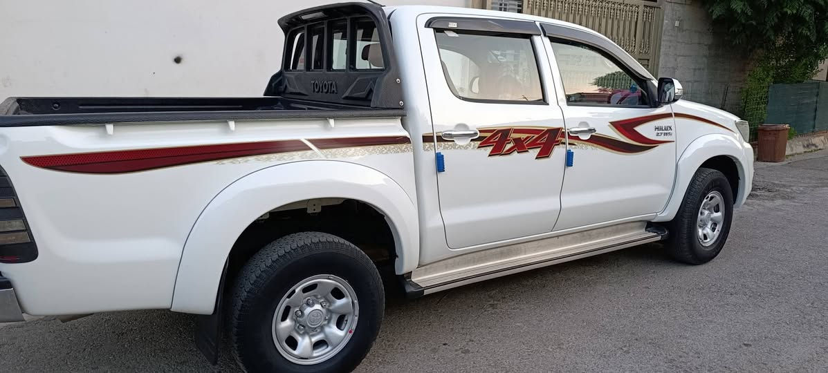 مەرزیە دەبڵ اکسل مۆدێل 2014 مانگی 5 هیچی پێوەنیە بۆیاخ وساردو شوختی نیە 103 هەزار ڕۆشتوە سەیارەکە نمونەیە مەکینەو گێڕی نەکراوەتەوە سپێری دانەبەزیوە بەناوخۆمەوەیە  هەزەو سەنەوی وڕەقەمی تازەیەتایەی تازەیە هەمووگیانی بەشەرد دوکەڵ وبوخاروسەرفی نیە تاقم پێشی بیلاد شەریکەیە سەیارەی معرەزنیە سەیارەی ماڵی خۆمە سعری 217      شوێن چم چماڵ
ژ.م *********** یان ***********
مشتەری تەلەفون کە جوابکۆمێنت نادەمەوە 
لەگەڵ ڕێزمدا شمشمل, السليمانية
