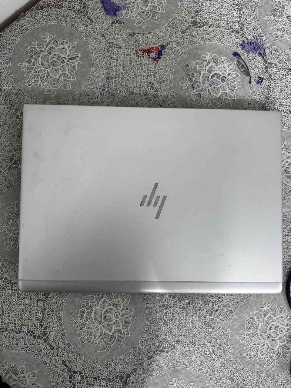 � لـلـبـيـع | HP EliteBook 840 G5

🔹 المعالج: Intel Core i5-8350U
🔹 الجيل: الثامن
🔹 الرام: 8GB
🔹 التخزين: 256GB SSD
🔹 كرت الشاشة: Intel UHD Graphics 620
🔹 الشاشة: قياس 14 إنچ تقريباً
🔹 النظام: Windows 11
🔹 شاشة لمس + بصمة اصابع + بصمة وجه 
🔹 الحالة: نظيف ومستخدم، والجهاز يعمل بشكل جيد
🔹 الفئة: EliteBook — مناسب للدراسة، العمل، الأوفيس والتصفح.

💰 السعر: 350 وبي   مجال        كركوك 📍

📞 رقم الهاتف: ***********

نص مكتوب في الصور:
- العثور على إعداد النظـام > حول المعالج Intel(R) Core(TM) i5-8350U CPU @ 1.70GHz 1.90 GHz ذاكرة RAM المثبتة ٨,٠٠ غيغابايت السرعة: ٢١٣٣ MT/s مساحة التخزين 238 GB تم استخدام ٨٦ GB من ٢٣٨ GB بطاقة الرسومات 128 MB Intel(R) UHD Graphics 620 EngOmar HP EliteBook 840 G5 معلومات الجهاز اسم الجهاز المعالج ذاكرة RAM المثبتة بطاقة الرسومات مساحة التخزين