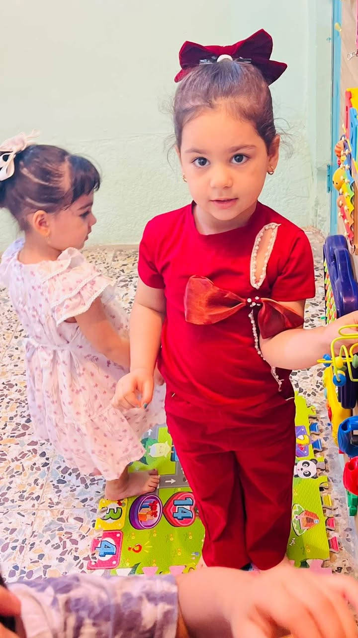 اطفالنا الحلوين الشطورين 
روضة وحضانة مملكة الانجاز سارع بالتسجيل الان 
للتواصل والاستفسار ***********7
