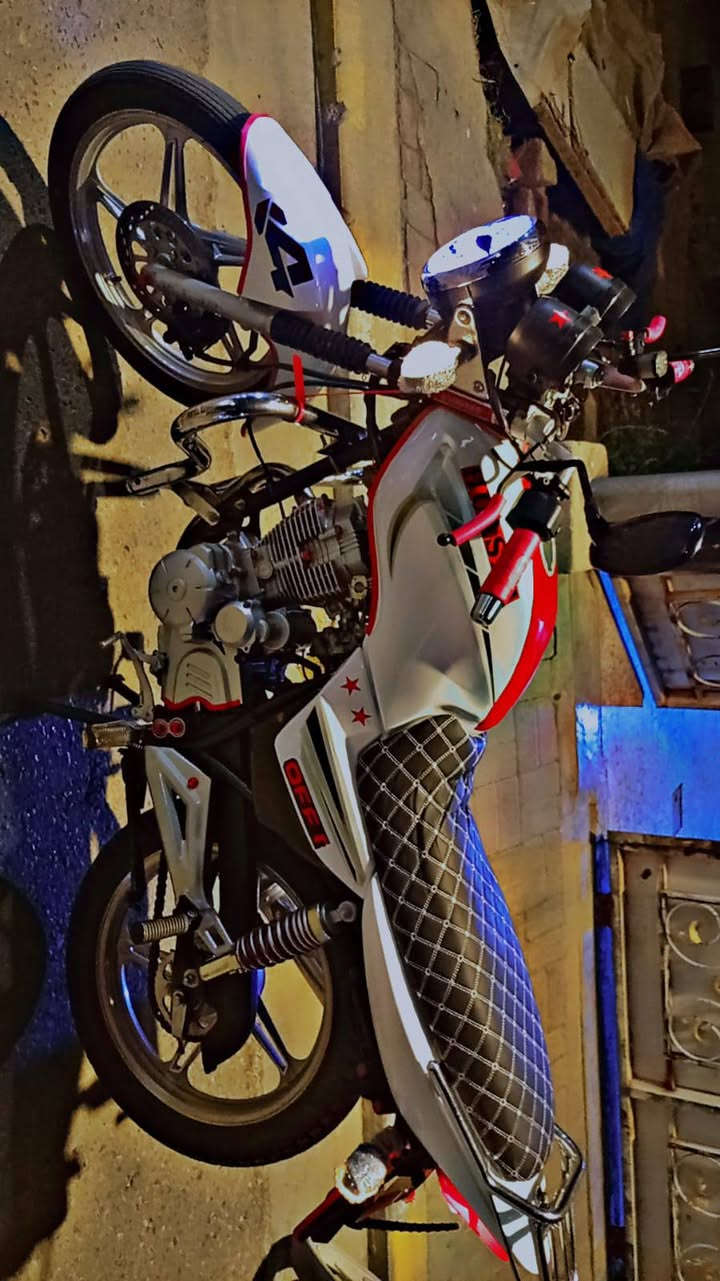 دراجه هيوشه للبيع سعر 800وبيها مجال دراجه كلش حلوه وناعمه اي نقص ما بيها عنواني الرمادي التاميم رقمي ‏‪***********‬‏
