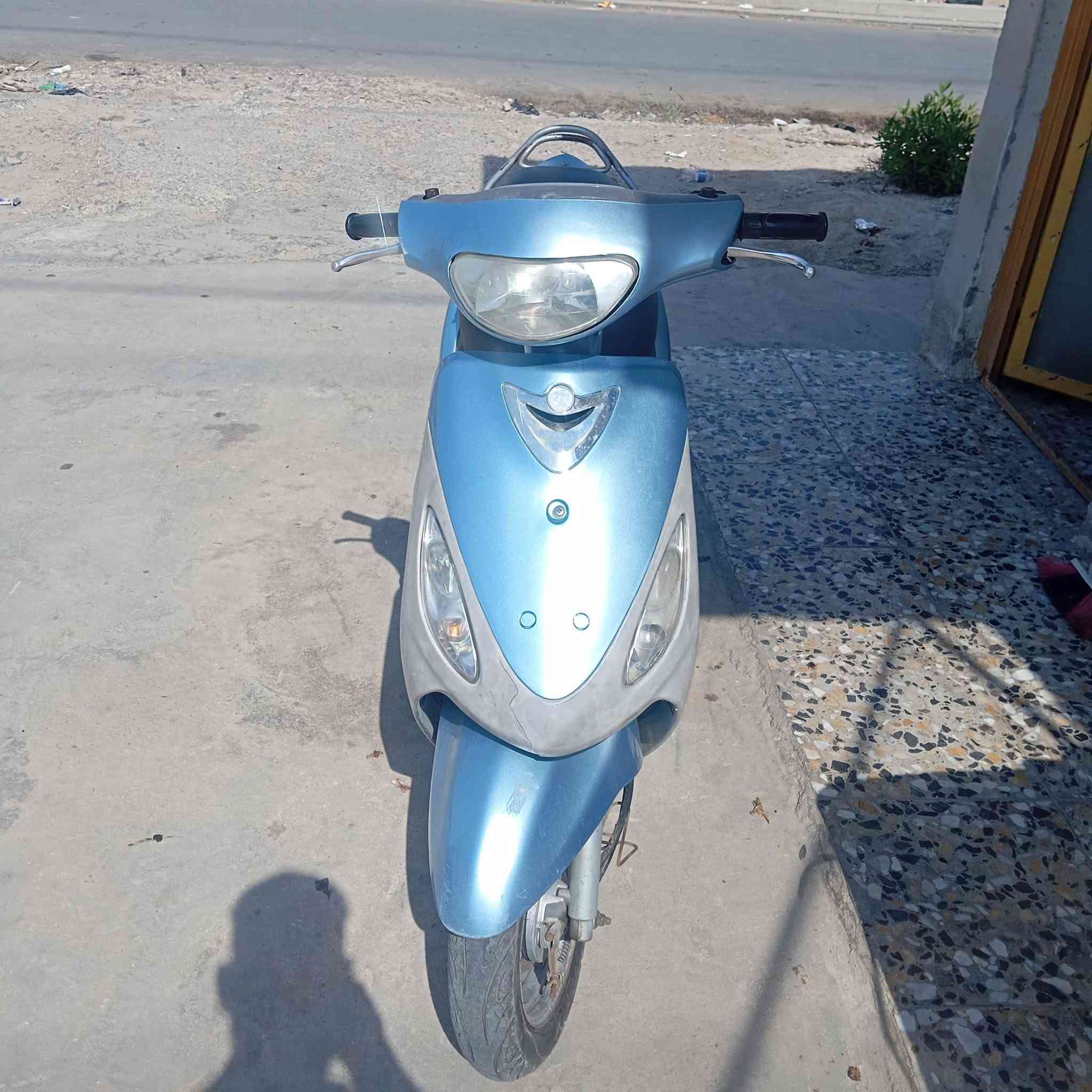 ماكس للبيع سعر 400 مكان بغداد الشعب وفيها مجال رقم الهاتف***********
