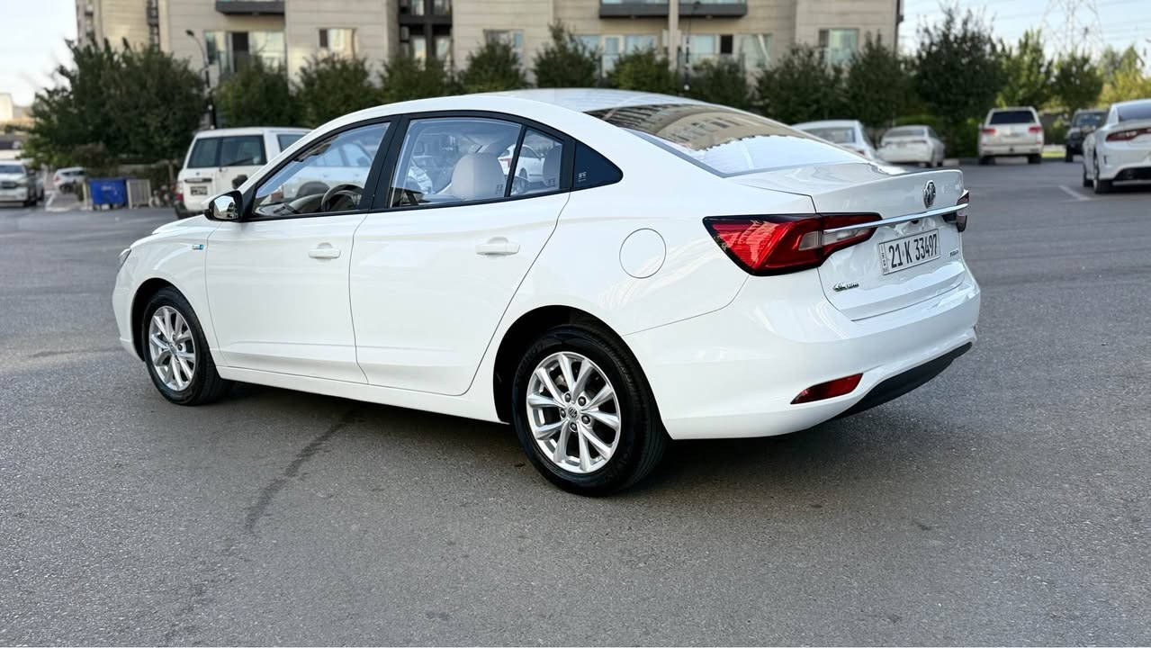 MG5
2023
بێ بۆیاخ  ناو کرێمی شاشە و کامێرا
سەنەوی تازەیە تا ٢٠٢٨
نمونە لە جوانی پاکی لەسەر دەقی شەریکە
یەک چالی دۆسیەی هەیە 
کارتێکی دۆسیەی هەیە لەگەل کەمێ وردە
گێر و مەکینە و کارەبایات بەشەرت نەکراوەتەوە
نرخی ٩٦ گەڵا و مەجال
***********
*********** السليمانية, العراق

