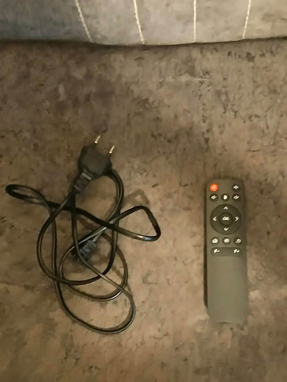 داته شو 5G✨
نطاق عرض 75 بوصه
🎯 فوكس كهربائي
📐 تصحيح تلقائي للصورة
🔄 يتحرك 180°
💡 إضاءة LED
🎮 مناسب للأفلام، المباريات والألعاب

💰 بـ 45 ألف دينار والتوصيل مجاني

للتواصل والحجز:***********
