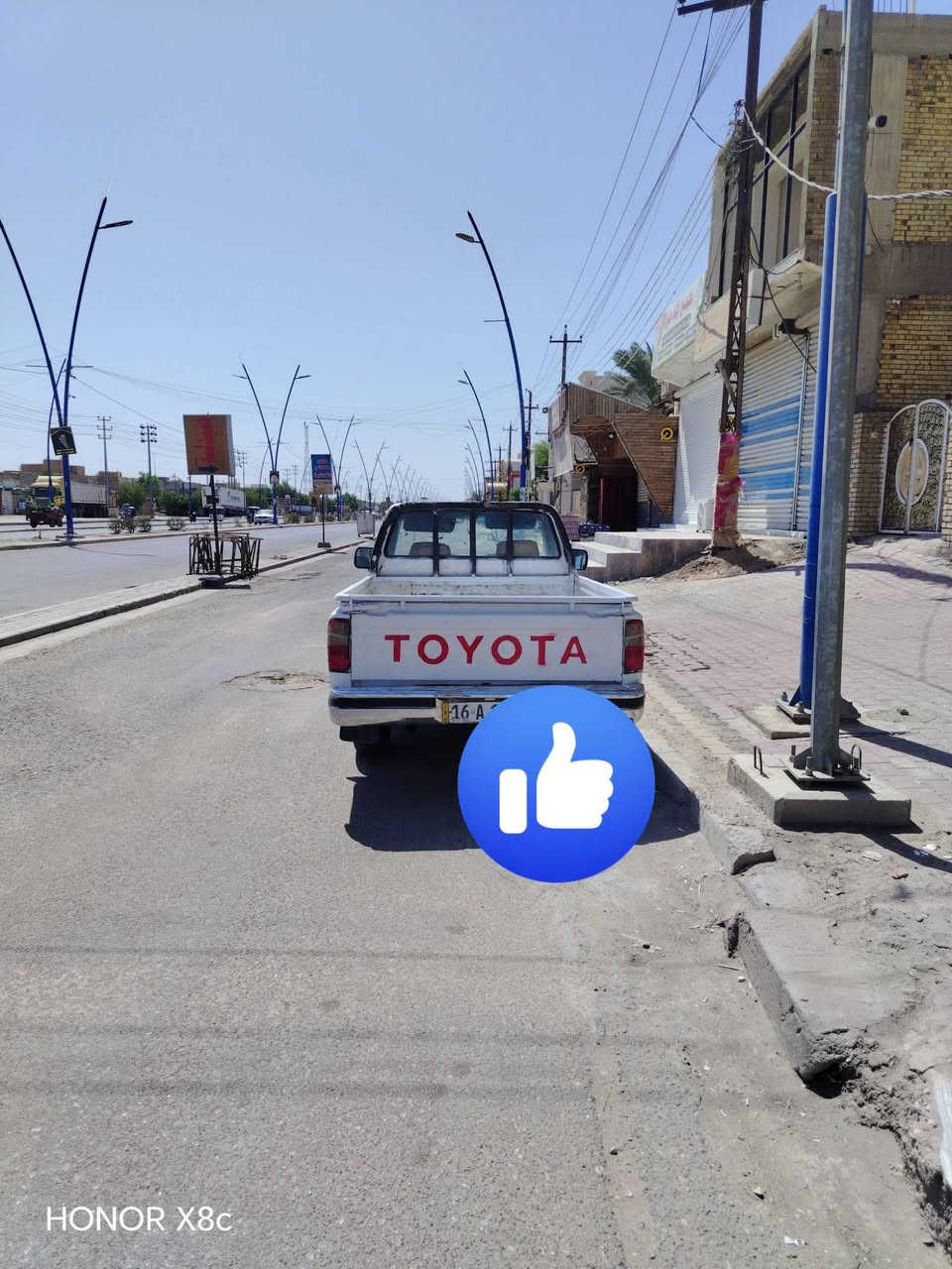 سلام عليكم سياره للبيع موديل 2002 سنويه نافذ لغاية 2030 شاصي و كير مكفول سياره مصبوغه عام سياره باسمنه ثاني يوم نداور وللأستفسار على هذا الرقم مامتواجد على فيس (***********) ***********

نص مكتوب في الصور:
- HONOR X8c