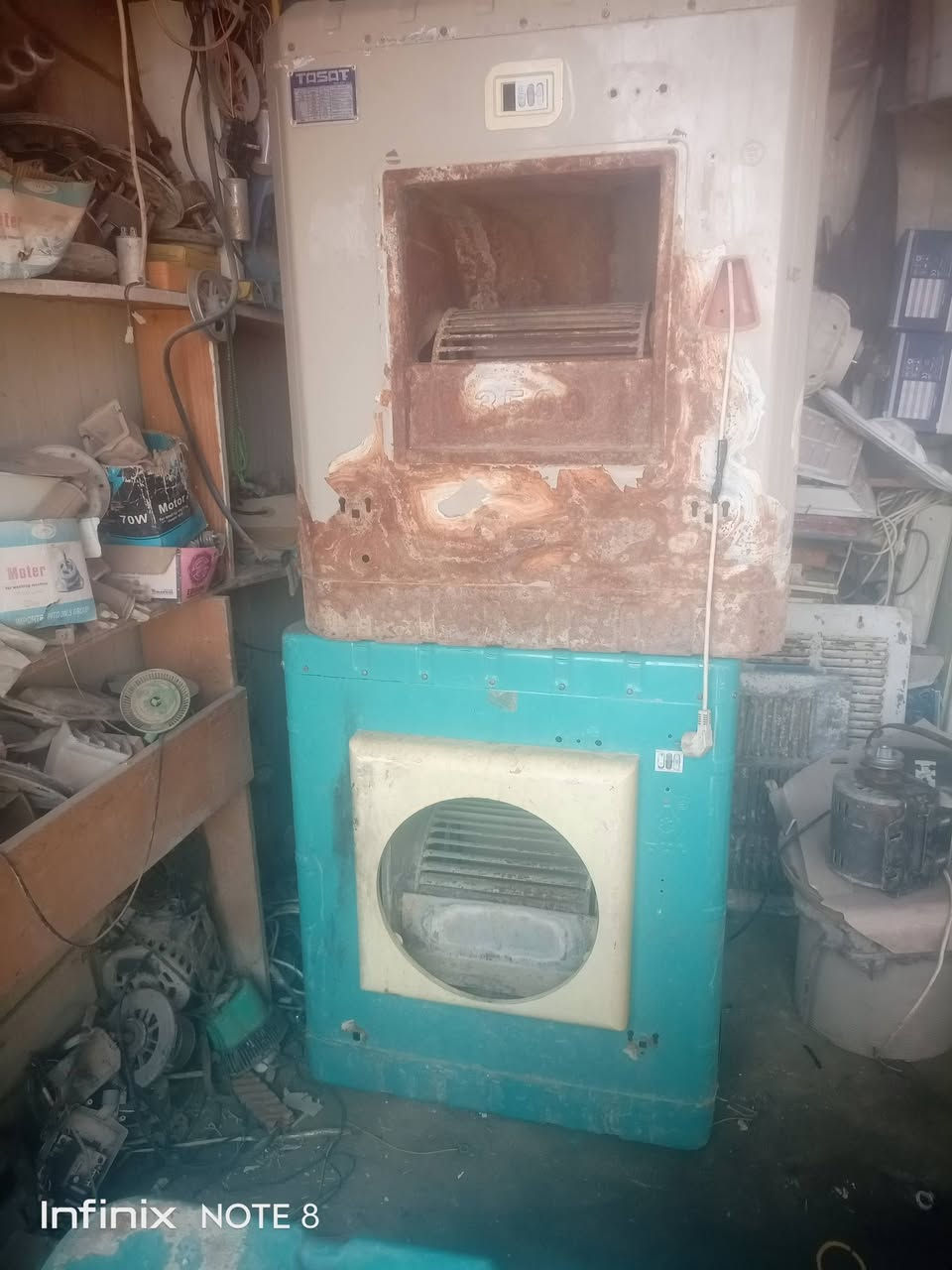 مبردات حديد كل وحدة وسعرة سرعتين واتر بم جاهزات وحدة بية جنزار وحدة برفاب نضيفة جدا
الحولي مقابل مدرسه العلا 
***********
