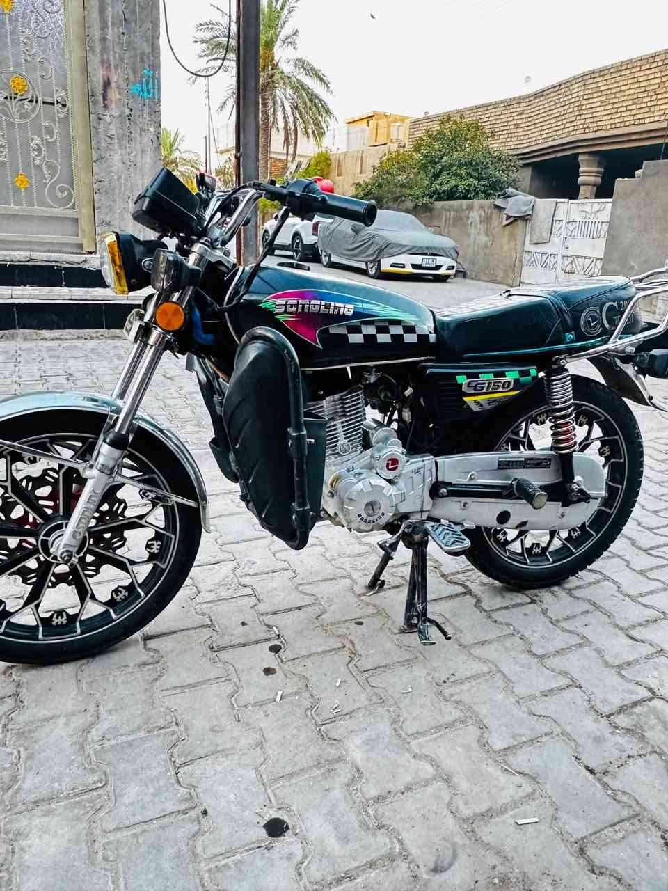 سلام عليكم دراجه ايرانيه 5 كير سونك للبيع نقصها باتري مكينه تخبل كهربائيات كلها شغاله عدا العداد ب650 وبيها مجال للشراي بغداد المحمودية ناحيه الرشيد ***********
