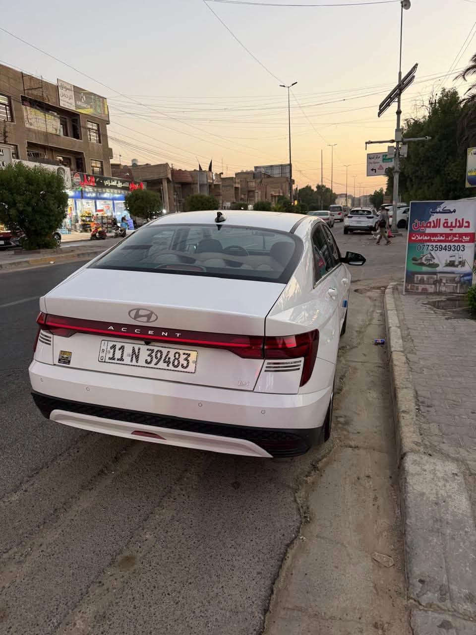 السلام عليكم.
للبيع هونداي اكسنت
خليجي 
ماشيه 50 الف
موديل 2024
فتحه
شاشه
كامره 
تحكمات
رقم بغداد.. تحويل مباشر باسمي
بدون صبغ تبديل وبارد 
المكان : بغداد - الشعب شارع الاسواق المركزية 
رقم الهاتف:***********
