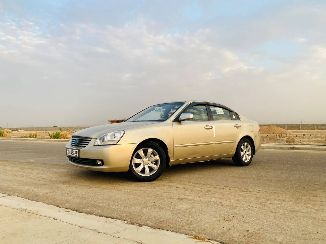 السلام عليكم اوبتيمه 2007 وارد امريكي حادثها البنيد وراجع نفسه بدون دواخل شرط الفحص والسونار سياره ليبل واحد سياره جاهزه من كلشي مكينه 2400 دوش وكير وحداديه وتخم تاير تبريد ثلج كهربائيات كلها شغاله السعر 83 وبيها مجال بصيط *********** مكان السياره بابل الشوملي سياره بيها صبغ حزام أثر جراد
