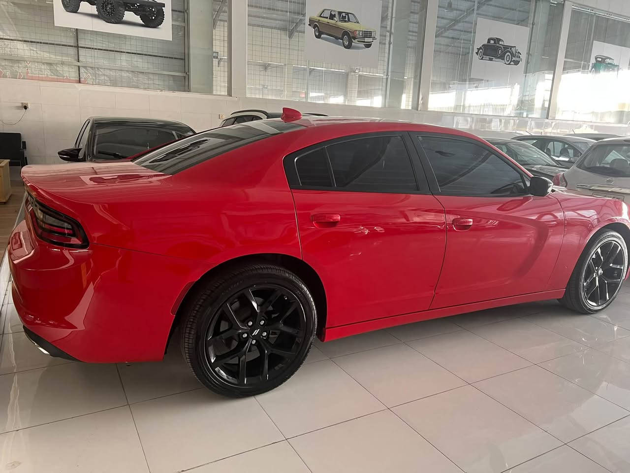 جارجر 2023  sxt  احمر متغير 
مكينه 3600 
بدون صبغ بدون تبديل بدون ارباك 
ماشي 65 الف 
كتاب تضليل 80 ‎%‎ جديد 
رقم جديد تحويل او وكاله 
العنوان اربيل شارع 100 
بيه 3 مكانات بارد فقط 

***********
