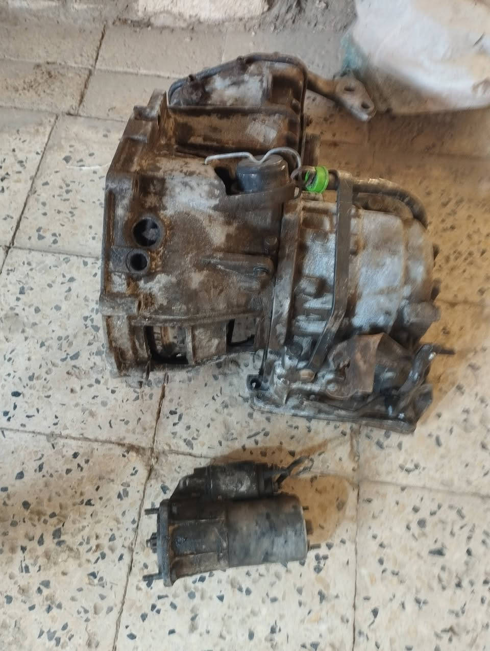 من رخصة مدير الكروب
متوفر للبيع مكينه 1800 بيها كازكيت واعتقد رنكات المهم تبخر ..وكير اوتوماتيك يشتغل بس البك بي سألت على الخلل كالو يجفت يرجع طبيعي مسنن يتبدل ويرجع طبيعي .مكانهن واسط قضاء الزبيديه .. للاستفسار الاتصال ***********
