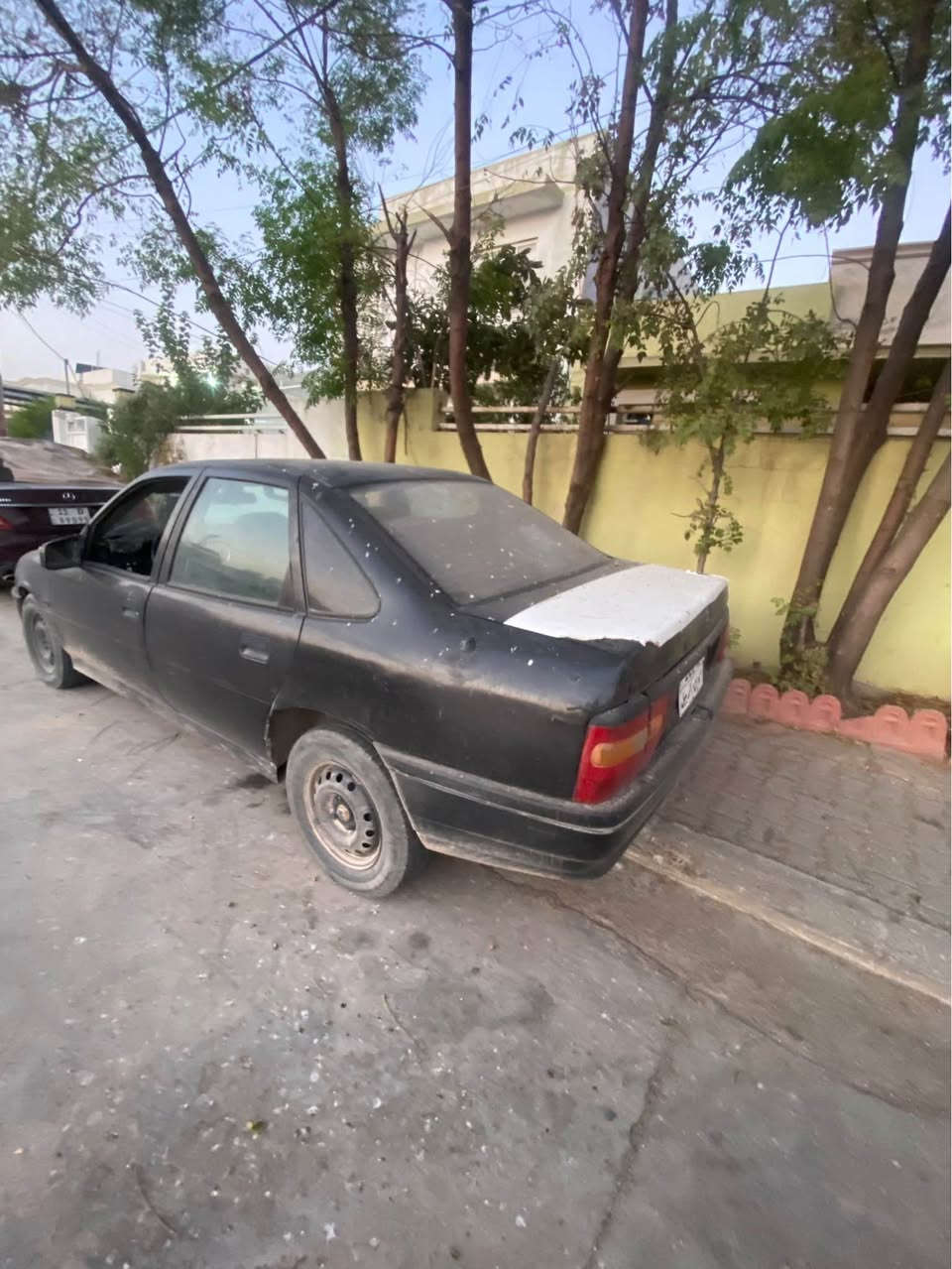 موديل ٩٠ پيش پشت زور جوانه 
سياره كه ئه وه لياته ***********
سعري ١٧قفل 
شوين هه ولير أربيل, العراق
