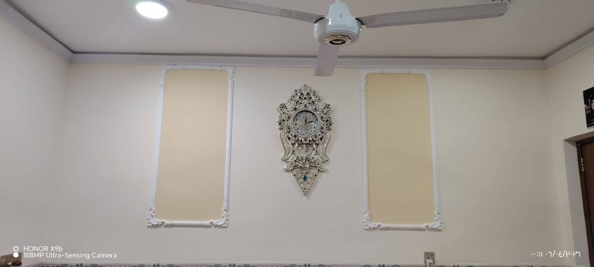 السلام عليكم صبغ درجه اولى الي محتاج صبغ ابيته سعر كلش زين او مناسب *********** هاذه رقمي بيه واتس

نص مكتوب في الصور:
- HONOR X9b
- 108MP Ultra-Sensing Camera
- ٢٠٢٦/٠٤/٠٦ ٠٠:١١