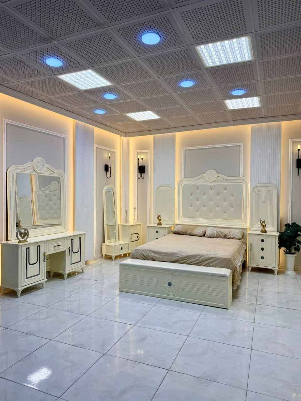 🌹 غرفة نوم أنيقة بتصميم عصري وجودة عالية 🌹
***********

إذا تبحثون عن الراحة والأناقة بغرفة نوم وحدة، هذا الموديل راح يعجبكم ✨

✅ تصميم راقي ومميز
✅ خامات متينة وعمر طويل
✅ ألوان عصرية تناسب كل الأذواق
✅ سعر مناسب مقابل الجودة

📍 التوصيل متوفر
📩 للاستفسار والسعر راسلونا على الخاص ***********

لا تفوتون الفرصة، خلي غرفة نومكم أجمل وأفخم 💖

#غرف_نوم #اثاث_العراق #غرف_نوم_مودرن #غرف_عرسان #اثاث_منزلي #اربيل #بغداد #الموصل #البصرة #كركوك بغداد, العراق
