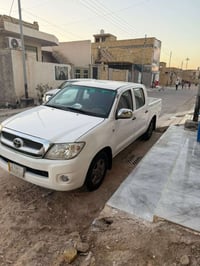 بيكم 2009 سيارة ما ناقصها شي مكفولة من الحادث  مبدل بيبانها اثر اخياس ...