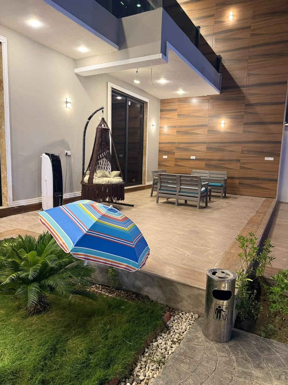 مزرعة للإيجار اليومي 🏡🌳

📍 الموقع: بغداد – الدورة – البوعيثة

✔️ أجواء هادئة ومناسبة للعوائل والشباب

✔️ مساحة واسعة وخدمات متوفرة

✔️ صالة العاب بليارد منضده فيشه بلي ستيشن
العاب اطفال 

📌 للحجز والاستفسار يرجى الاتصال أو المراسلة على واتساب: 
 📞*********** 
 موثق في تطبيق اجرلي لسياحة المزارع في العراق 🇮🇶
