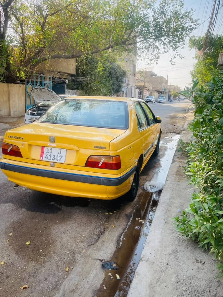 السلام وعليكم بيجو بارص 2015 مكفولة بلادية السيارة اي صبغ اي تبديل اي ضربة مابيهة فقط هلال واحد معمر مكينة كير صدر تبريد تخم تاير كلة بلجيس جاهزة للاخير ب اسمي هزة جديدة سنوية جديدة تحويل ثاني يوم سعرهة 44 وبيهة مجال مكاني بغداد الكرخ ***********
