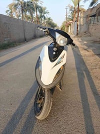 للبيع دراجه ماكس عدله مكينه مفتوحه أوراق كامله السعر 550وبيه مجال قليل...