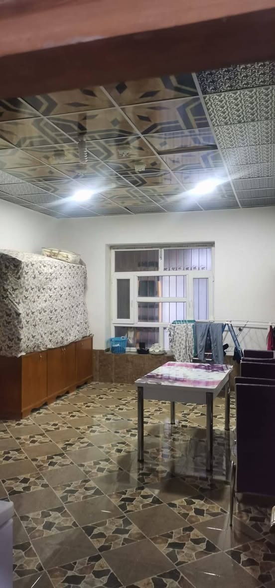 دار للبيع 
الانبار حديثة الحي العسكري 
خلف القائمقامية الجديدة 
258 م طابو صرف ركن 
طابق واحد غرفتين وهول وديوان وصحيات ومطبخ 
السعر 68 وبي مجال 
للاستفسار اكثر مراسلة الصفحة او الاتصال 
***********
