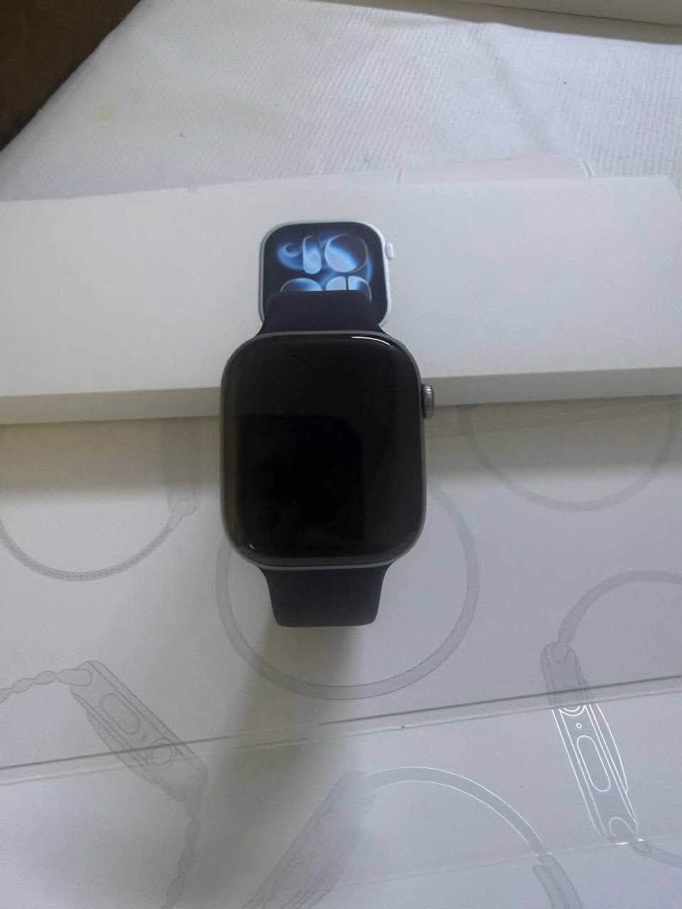 ⌚ Apple Watch Series للبيع 11
•  القياس: 46mm
•  اللون: Silver (رصاصي)
•  نسبة صحة البطارية: 100%
•  الاستخدام: قليل جداً، بحالة ممتازة

للمهتمين، الاتصال على الرقم . 👇🏻👇🏻👇🏻👇🏻👇🏻
***********
