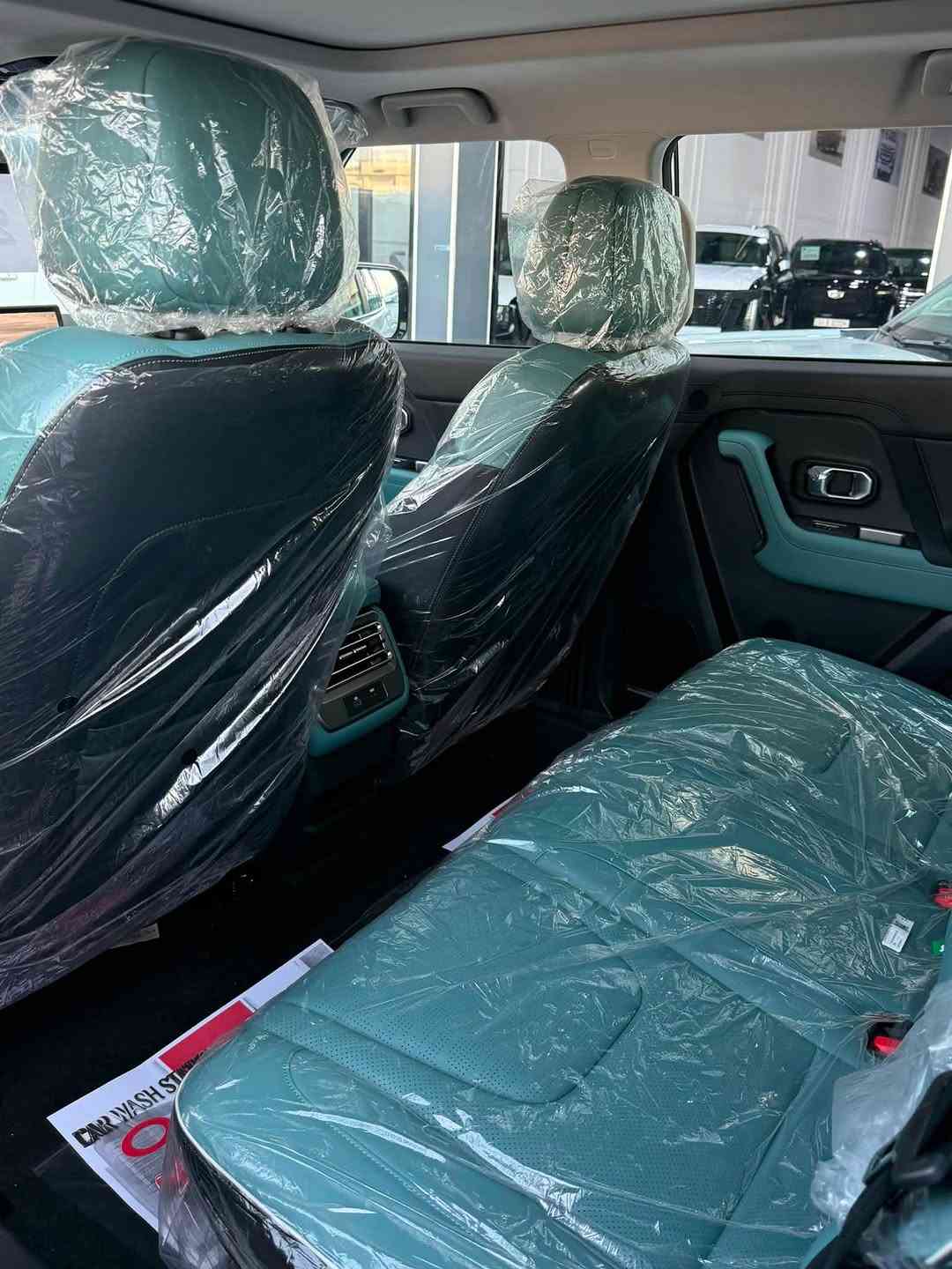 🔥 جيتور T1 | موديل 2027 🔥
🚙 بنزين – فول مواصفات

✨ عرض خاص وحصري ✨
▪️ فتحة سقف بانوراما 🌟
▪️ داخلية أخضر فخمة 💚
▪️ كشنات جلد
▪️ كراسي كهربائية مع تبريد ❄️
▪️ شاشة كبيرة وأنظمة تكنولوجية متطورة
▪️ تصميم عصري وهيبة SUV 🔥

📍 متوفرة حالياً في شركة الخليج لتجارة السيارات
🏢 معارض البصرة – القبلة

💥 العرض لفترة محدودة… لا تفوّت الفرصة!

*مواصفات T1 تختلف حسب الفئة والسوق؛ المواصفات الرسمية📞***********

