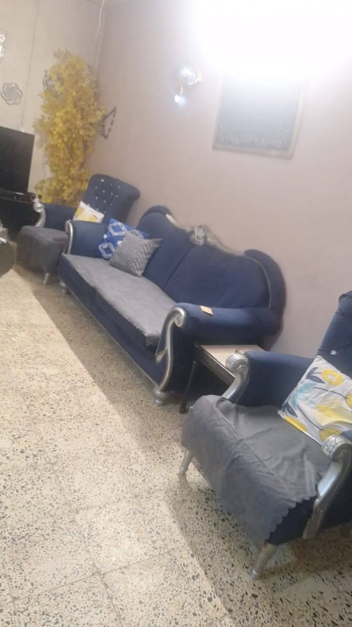 للبيع ٢٥٠ وبينه مجال +964 780 145 5787

