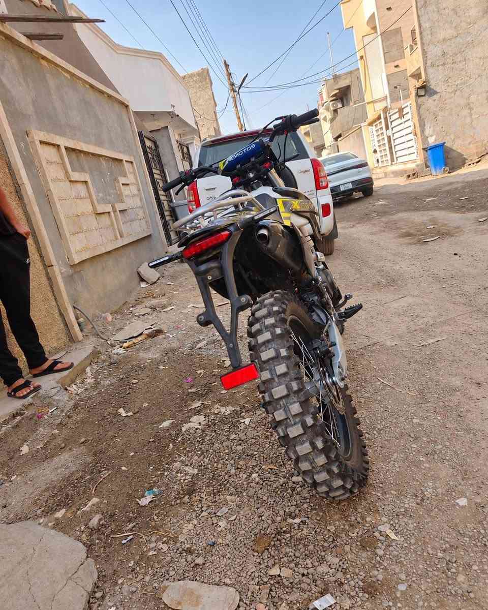قفاز • ٣٠٠ • ٢٠٢٥