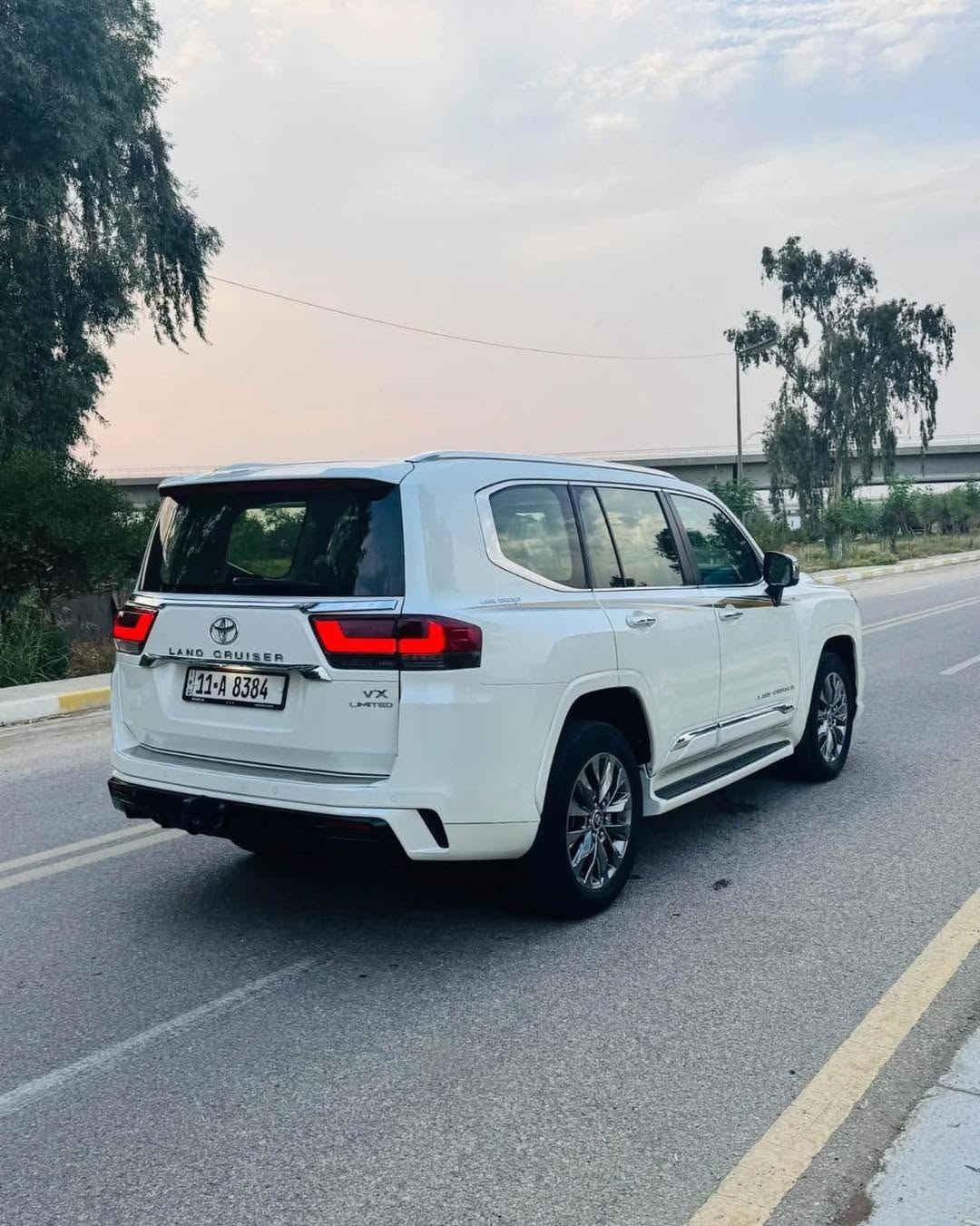 لاندكروز VX • موديل 2024 • ماشي 49 الف