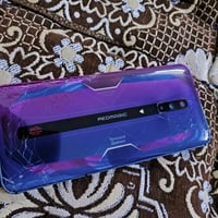 ريدمجك ٦ • شاشة ١٦٥ هرتز • ظهر مكسور