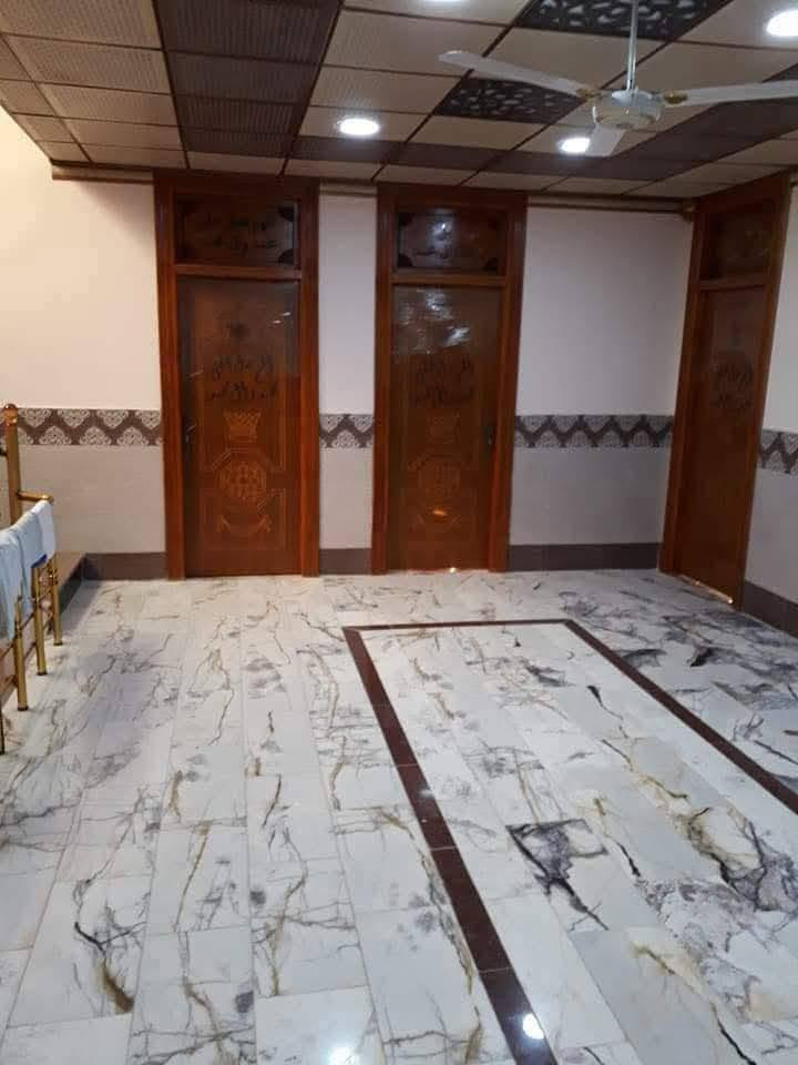 يعلن مكتب عقارات أبو انور الطويسة عن وجود بيت البيع في حي الرافدين مساحة 177 متر وجه 11 متر طابقين يحتوي على 4 غرف نوم وصاله 2 وستقبال ومطبخ وصحيات وكراج بناء 2017 بناء طابوك قريب على الشارع العام 20 متر البيت فارغ جاهز السكن سعر المطلوب 425 مليون وبيه مجال مكان راقي ممتاز الستفسار//***********//***********// كما نستقبل جميع عروضكم وطلباتكم التجارية والعقارية المكتب مجاز قانونيا المكتب ماقبيل مطعم الحسون عقارات أبو انور الطويسة #عقارات #ابوانور #الطويسه #بيع #شراء #استثمار
