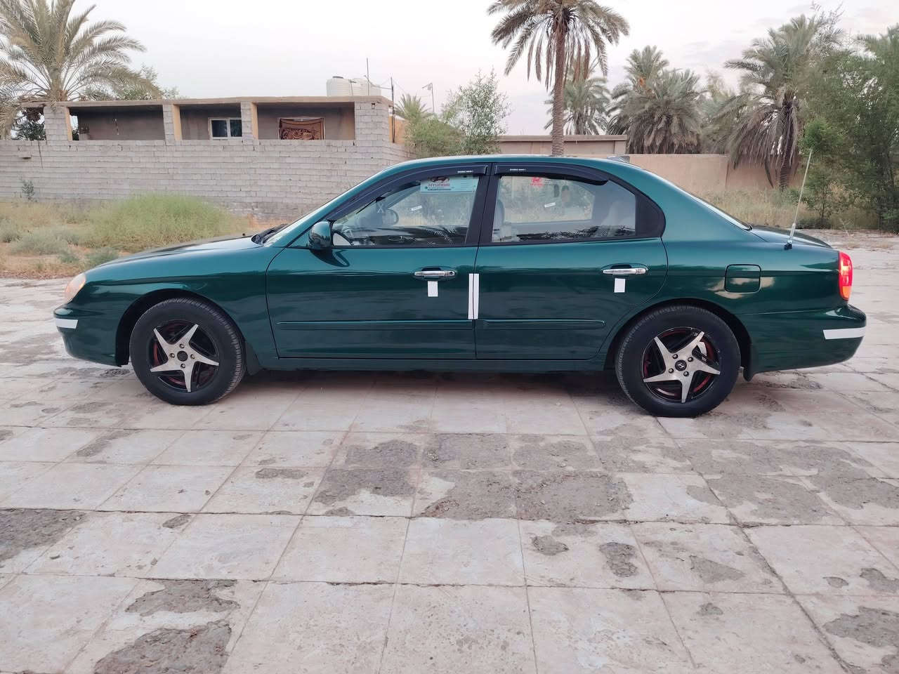 ﷽
سلام عليكم سوناتا موديل 2000  وارد امريكي ليبل واحد  مكفوله  محرك وكير جدد تبريد خير من الله صدر خلفي أمامي جديد تخم تاير ويل كب مجلي كهربائيات السياره ع وضع الشركه غرفتها عسلي جديده سياره ماكلك متعوب عليها بس هيه جديده قافله من كلشي ماشاءالله السياره بلاد وشرط صبغ جماليه فقط بدون قطره معجون مكفوله كفاله عامه من الكص والضرب  وبلعافيه ع ياخذها  معروضه ٦٠وبيها مجال بسيط مكان السياره ديالى الغالبيه للتفاصيل اكثرالهاتف#***********
