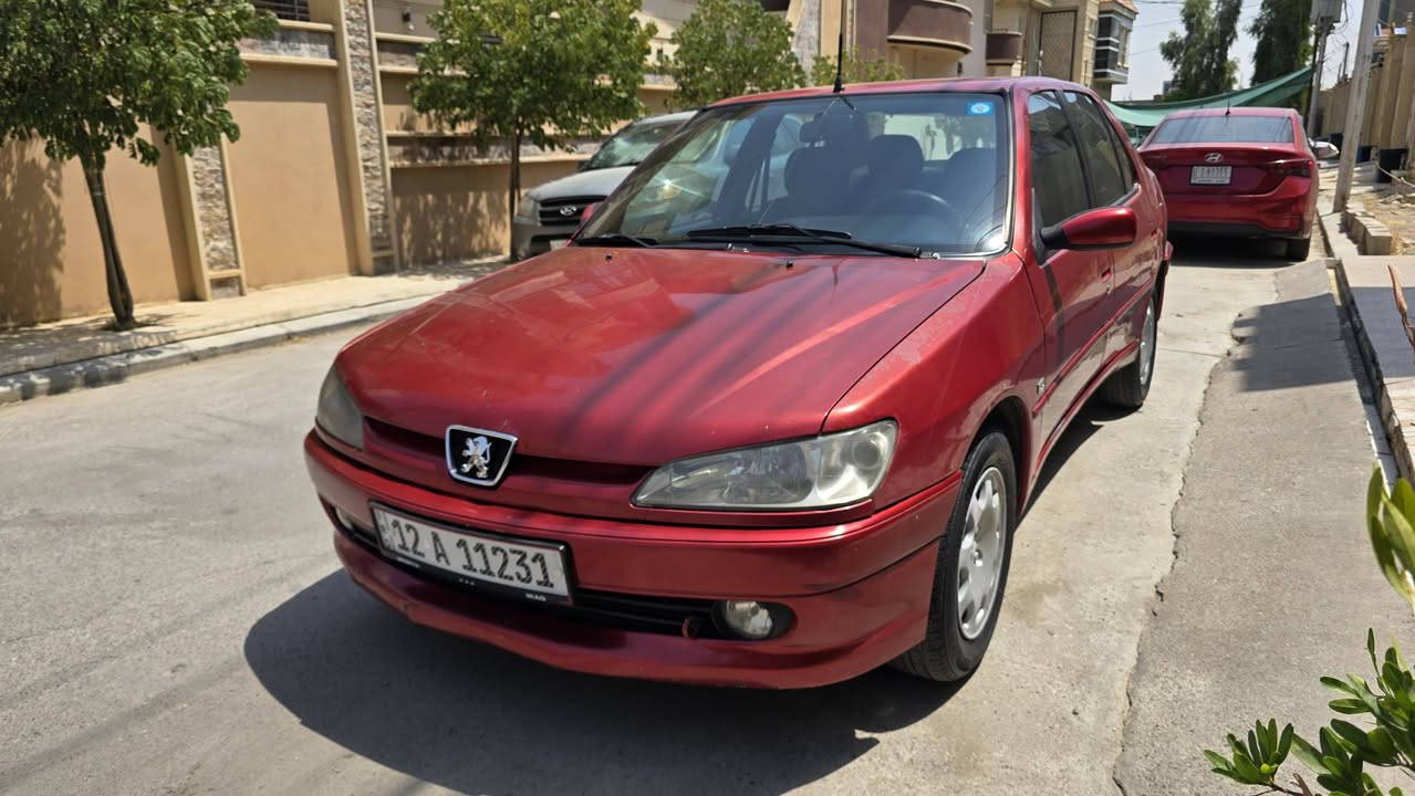 بيجو حجم ٣٠٦ موديل ٢٠٠٣ بسمي محرك كير شرط كشر كدام العين  السيارة بدون اي ضربة فقط جاملغ امامي وباب خلفي بي بارد بسيط كلش والسقف والصندوك مطوز علمود الهزة. رقم انكليزي هزة الى شهر ١١ سنوية الى ٢٠٣٠ تايرات حيل نضاف باتري جديد تبريد ثلج تدفئة شغالة والباقي عالشوف والتراي . السعر ٤٢ 
***********
