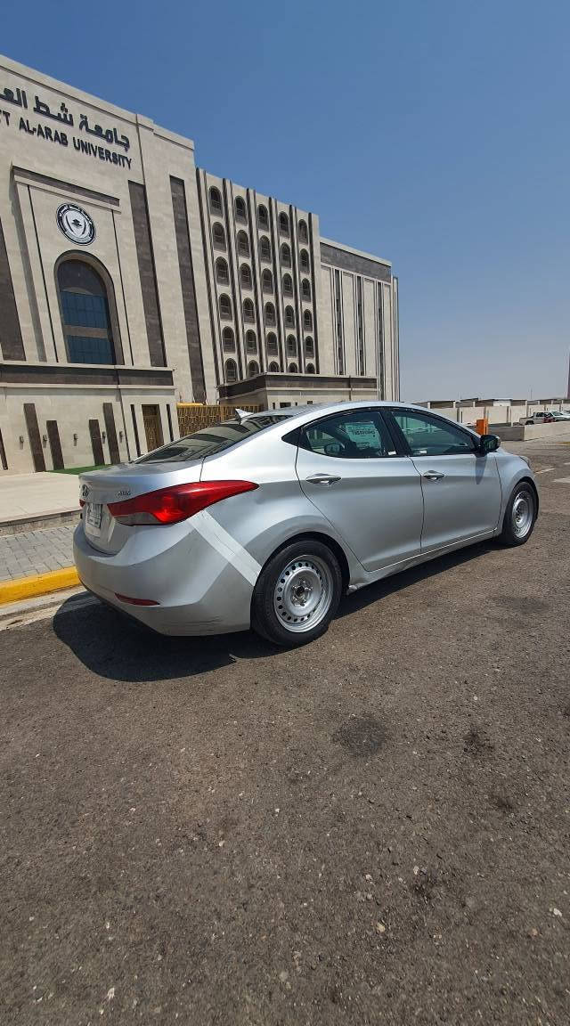 النترا 2015 وارد امريكي ضربتها جاملغ خلفي واصله الحوض مكينه 1800 جديده كير جديد بيها جراد بل بنيد والقماره بصيط جاهزه تخم تاير حاديه مابيها اي نقص السعر ب 85 وبيها مجال مكاني البصره وهاذ رقمي *********** البصرة, العراق
