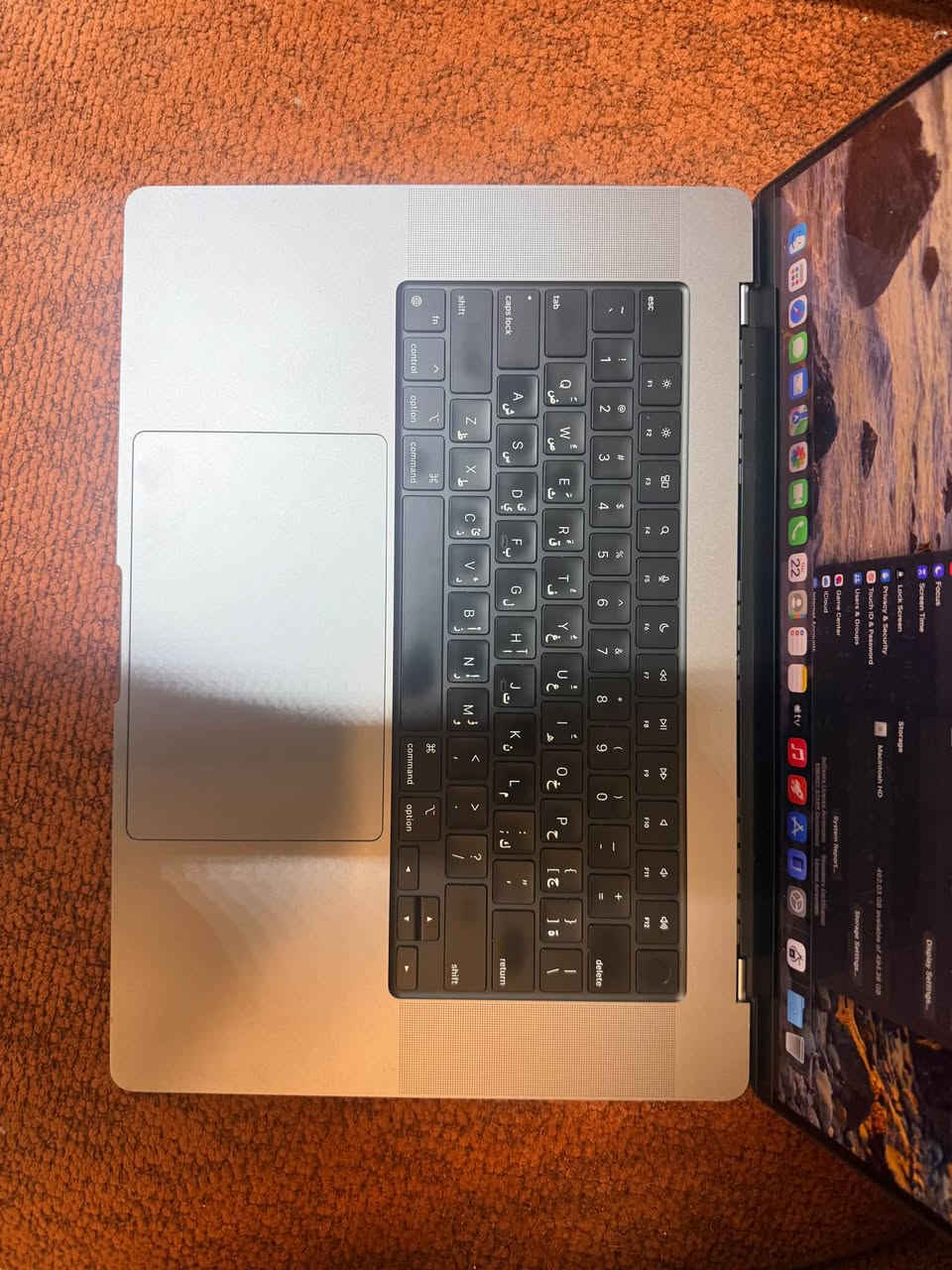 ماك بوك برو M1 Pro • ١٦ بوصة • ١٦ جيجا رام