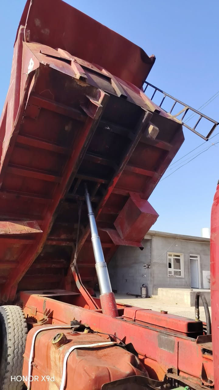 السلام عليكم مان للبيع محرك سوبر ١٢٨ كير اكسن تايرات نص عمر سياره جاهزه عل شغل رقم نينوى صدامي تحويل ثاني يوم العنوان صلاح الدين الشرقاط اسديره ***********
