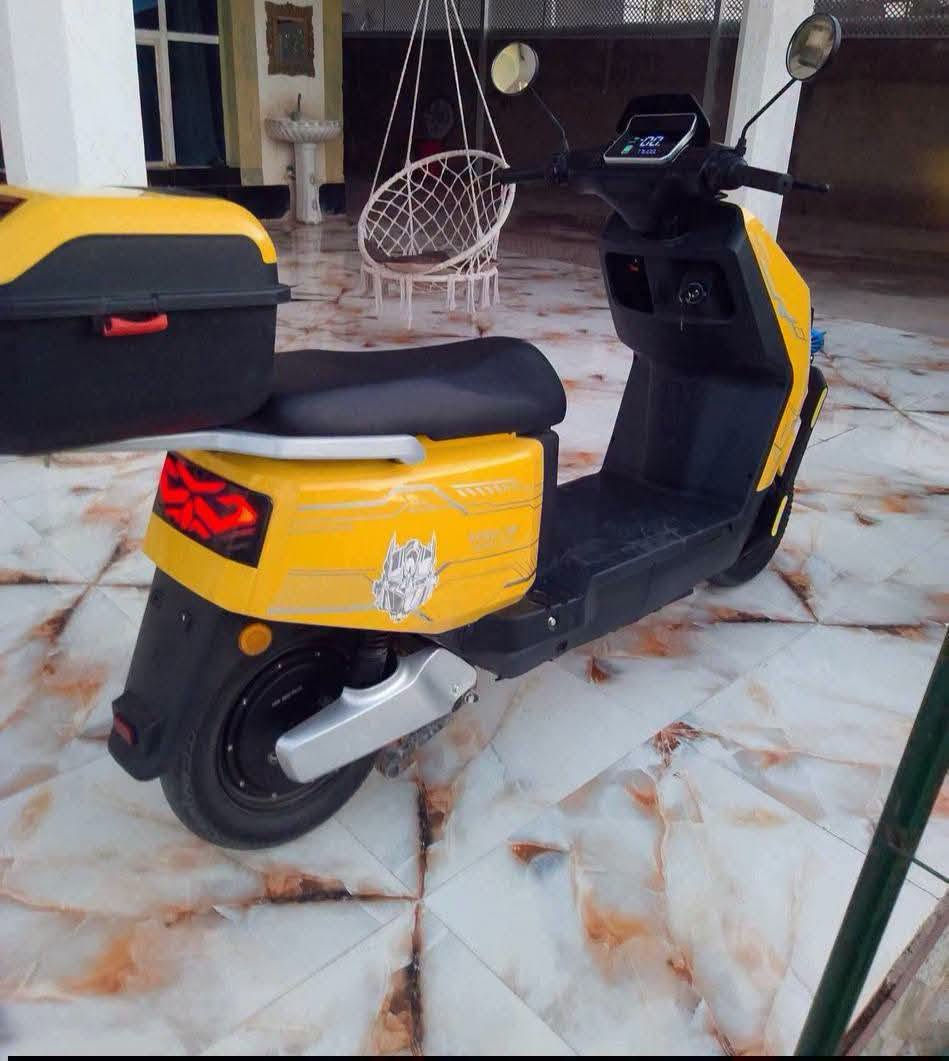 شحن للبيع المكان الخالص سعر 800 بيها مجال للتواصل ***********
