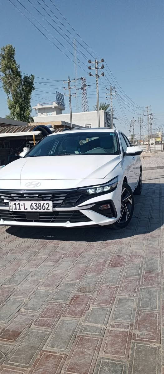 سلام  عليكم
النترا 24 خليجي  كوري
ماشيه 14 بعدهي على وضع شركه 
رقم بغداد الجديد 
فول مواصفات
فتحه
بصمه  
تحكم استيرن
شاحن لاسلكي
شاشه كار بلي
مكينه 2000 دوش
سياره احله من الصور  
 
***********
