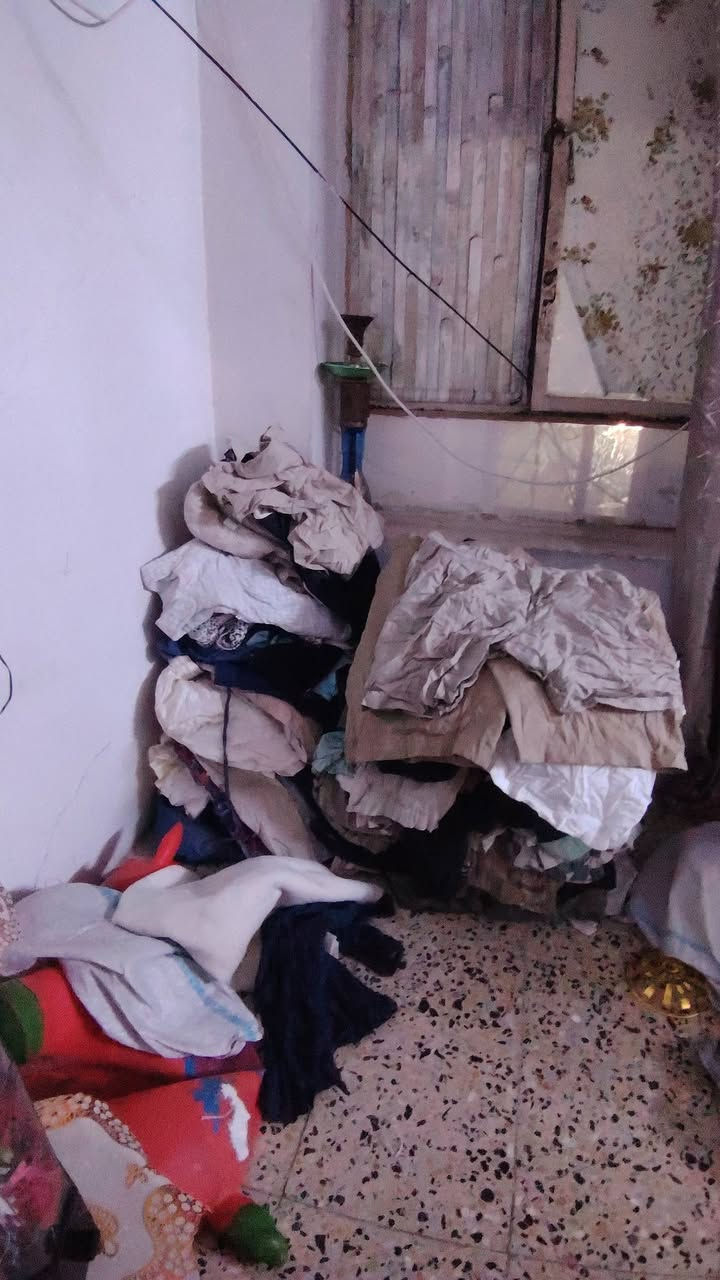 السلام عليكم برمودات مال باله نضيفات كلشي مابيهن اريد انطيهن ثواب الي محتاجهن يجي ياخذهن ياريت هسة مجاني مجاني ثواب تطلع بيهن كم قطعه مال أطفال مكاني الأامين شارع لارمل اتصل رقم***********
