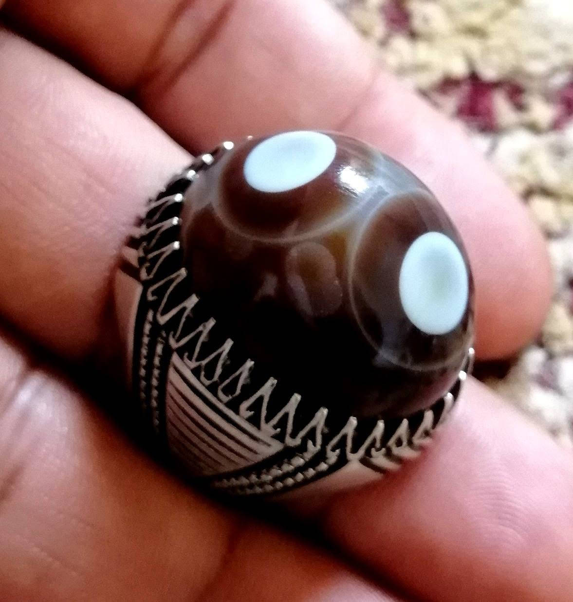 المميزون في نشرنا الباقون على عهدنا بأن ننشر لكم النوادر من الأحجار النفيسه التي يبحث الهوات عنها نقدم لكم جوهره من السليماني العينتين الهندي الجميل يمتاز بصياغه في غايه الروعه للبيع على الخاص اوالاتصال على الرقم التالي ***********
