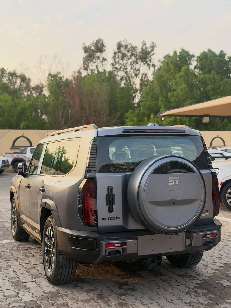 جيتور G700 • هجين PHEV • ٩٠٤ حصان