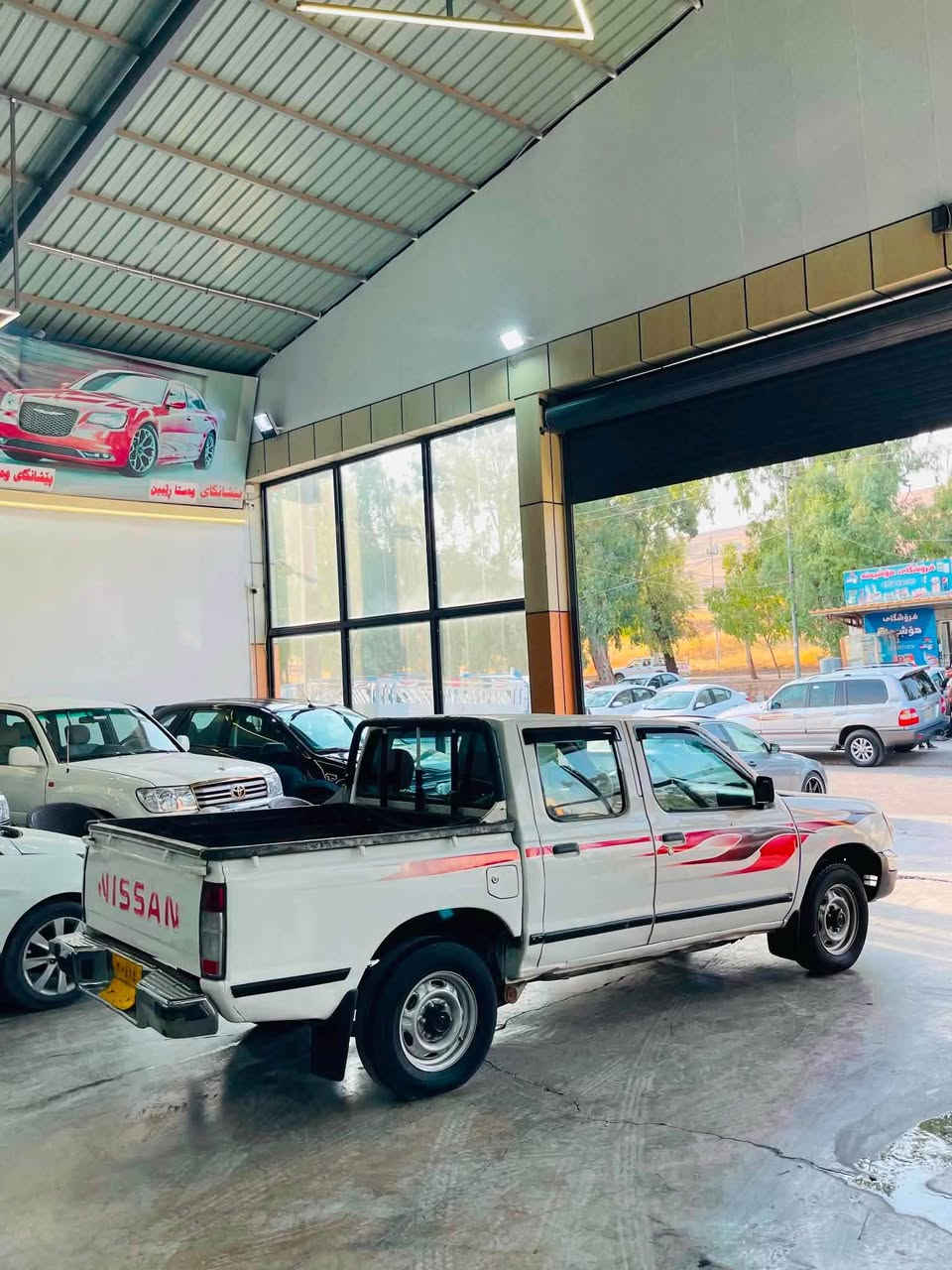 نیسان مۆدیل ٢٠٠٣ مەکینە بەخ گێر و مەکینە بەشەرت ناو سورە جام کارەبایی ٤ تایەی نوێی لە ژێرە سەنەوی تازە بەسەرچوە ناوی لە حاسیبە نیە بەشەرت حیزام بۆیاخە بێ ناوگرتن سەقفی بۆیاخی نیە پێش و پشتی دەعمی نیە 
سعر:70$
ژ.م:***********
*********** أربيل, العراق
